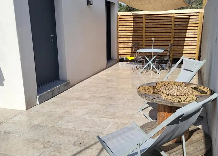 Charmante Maison Neuve Proche Et Commerces Calvi (Corsica)