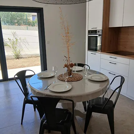 Vakantiehuis Charmante Maison Neuve Proche Et Commerces *