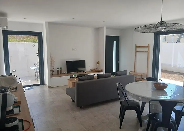 Charmante Maison Neuve Proche Et Commerces Сasa de vacaciones *