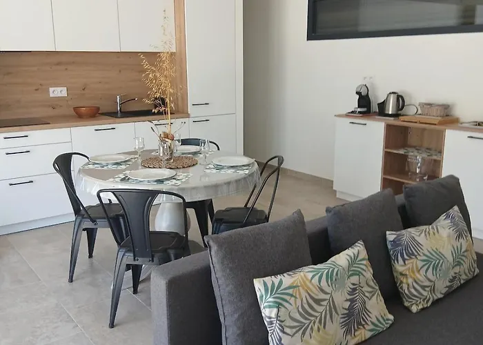 別荘 Charmante Maison Neuve Proche Et Commerces